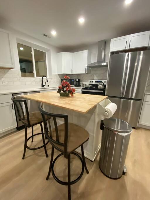 Newly Renovated 2 Bed In Dc #1 Apartment วอชิงตัน ภายนอก รูปภาพ