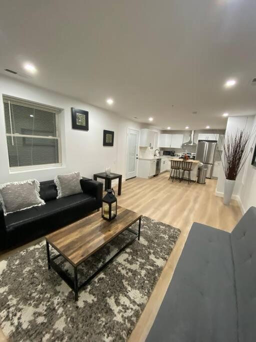 Newly Renovated 2 Bed In Dc #1 Apartment วอชิงตัน ภายนอก รูปภาพ